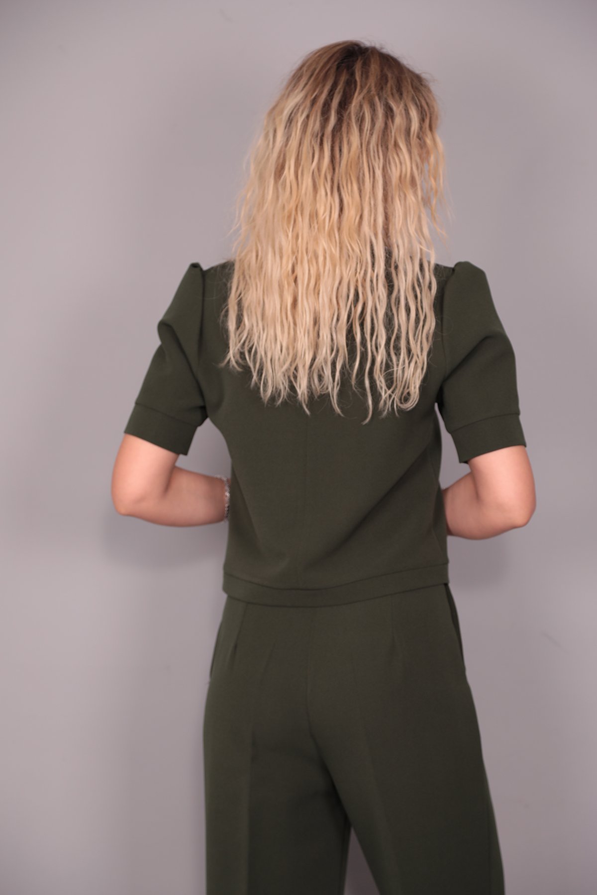 Kayık Yaka Kısa Kol Bluz-Haki Önder Özsoy 3507100 Bluz