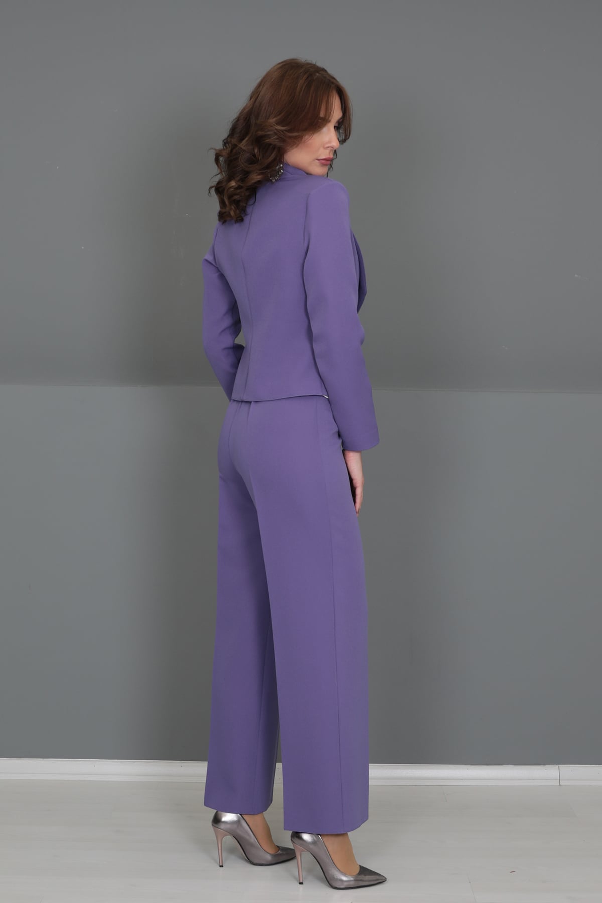 Mini Ceket & Bol Paça Pantolon Takım-Lila Önder Özsoy 1032520 Mini Ceket & Bol Paça Pantolon Takım