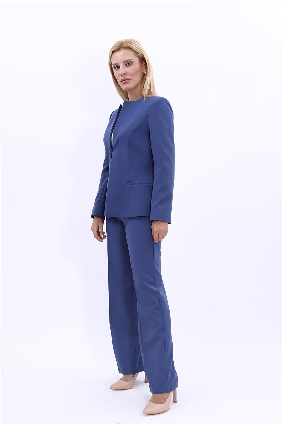 Oval Yaka Yandan Kuplu Klasik Ceket & Bol Paça Pantolon-İndigo Önder Özsoy 1043520 Oval Yaka Uzun Ceket & Bol Paça Pantolon Takım