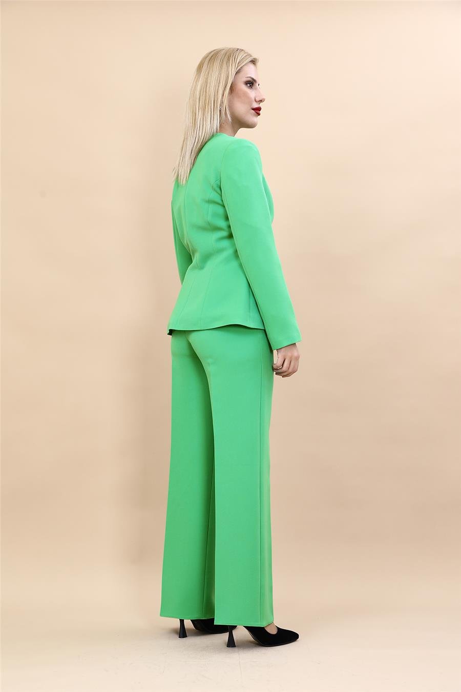 Oval Yaka Yandan Kuplu Klasik Ceket & Bol Paça Pantolon-Yeşil Önder Özsoy 1043520 Oval Yaka Uzun Ceket & Bol Paça Pantolon Takım