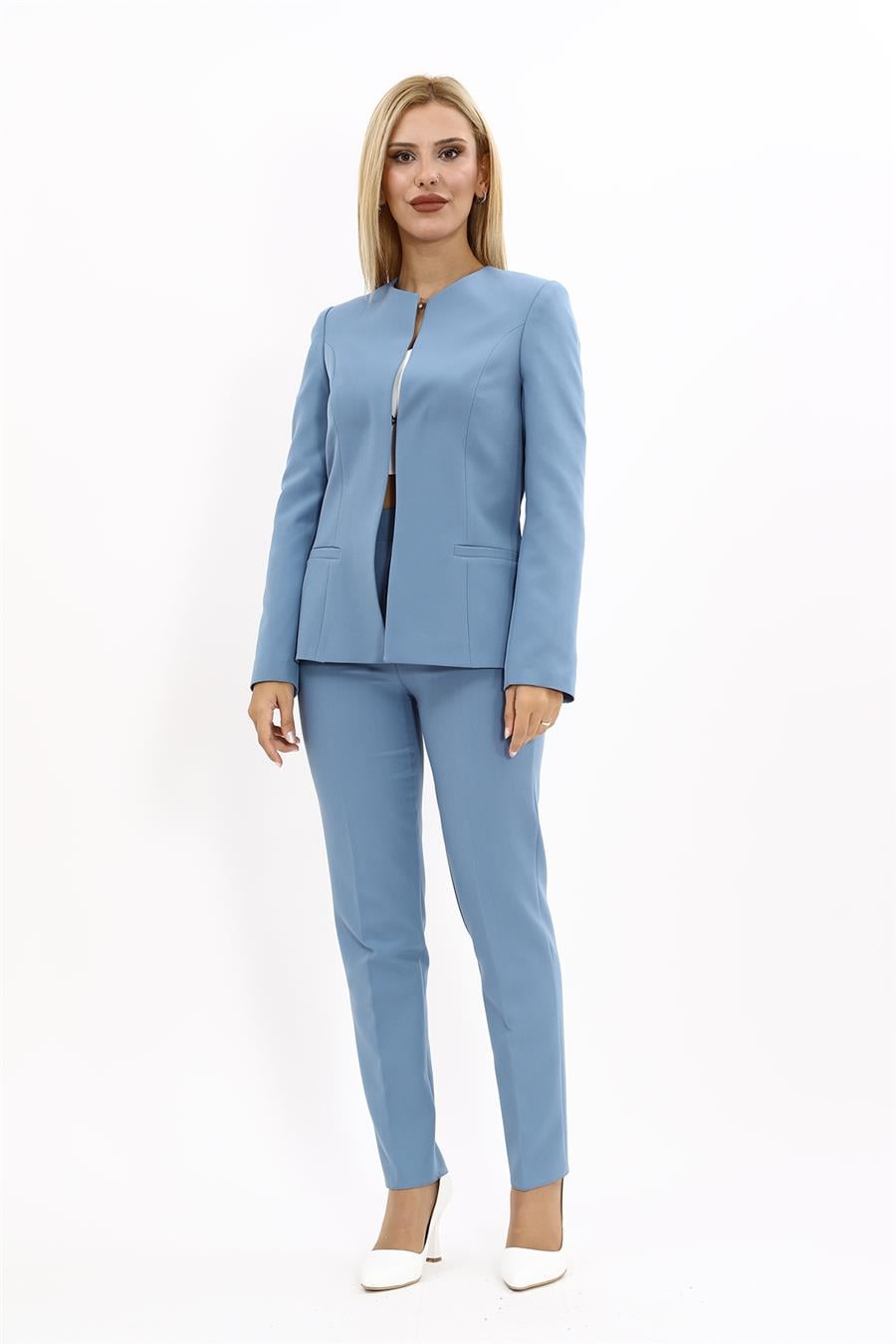 Oval Yaka Yandan Kuplu Klasik Ceket & Dar Paça Pantolon-Deniz Önder Özsoy 1043510 Oval Yaka Uzun Ceket & Boru Paça Pantolon Takım