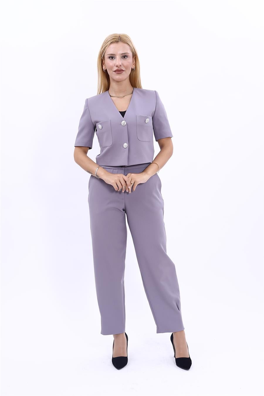 V Yaka  Kısa Ceket &  Paçası Pileli Pantolon-Antrasit Önder Özsoy 1052532 Kısa Kollu Yakasız Mini Ceket & Pileli Bol Paça Pantolon Takım