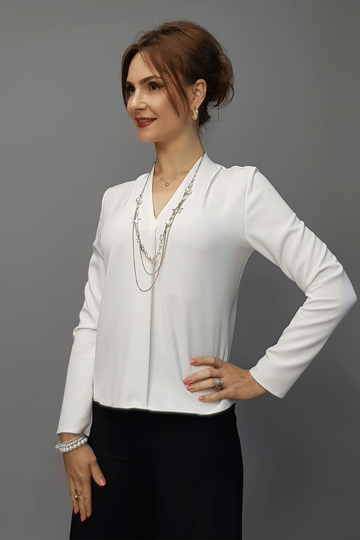 V Yaka Omuz Pileli Uzun Kol Bluz-Beyaz Önder Özsoy 3502100 V Yaka Omuz Pileli Uzun Kol Bluz