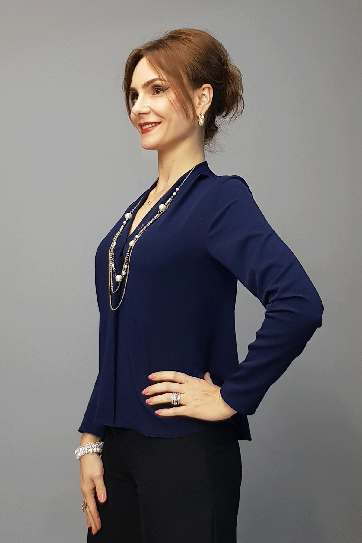 V Yaka Omuz Pileli Uzun Kol Bluz-Lacivert Önder Özsoy 3502100 V Yaka Omuz Pileli Uzun Kol Bluz