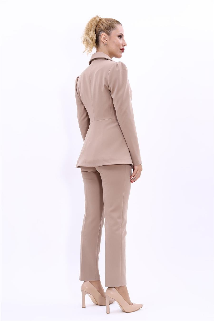 Yakalı Model Ceket  & Dar Paça Pantolon Kadın Takım Elbise-Taş Önder Özsoy 1163510 Pantolon Ceket Takım