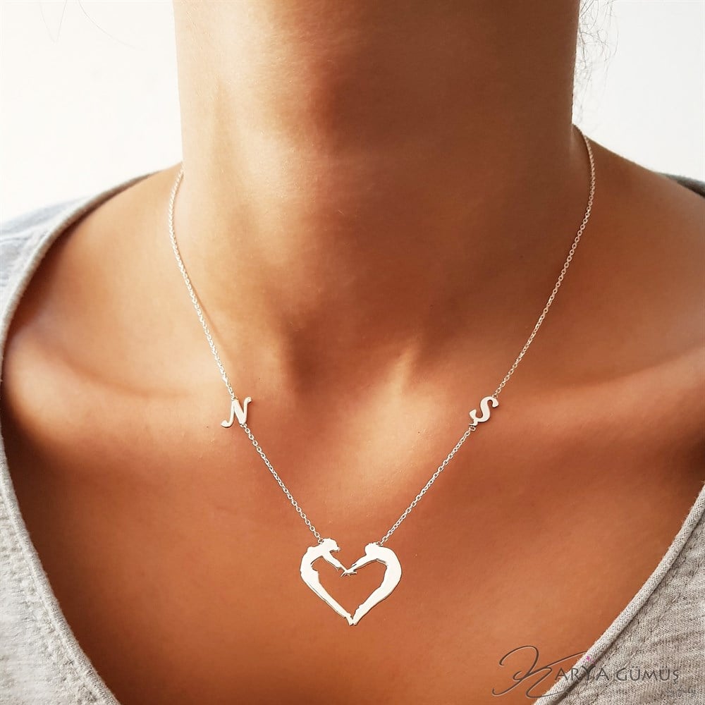 AŞKIN DANSI HARFLİ GÜMÜŞ KOLYE