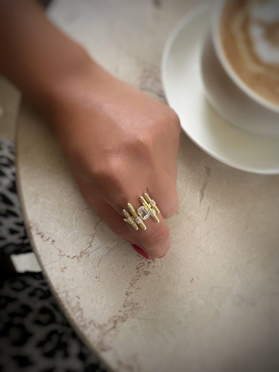 Baget Taşlı Asimetrik Yüzük