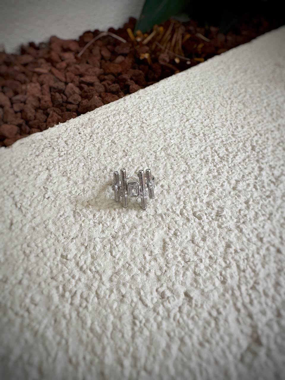 Baget Taşlı Asimetrik Yüzük