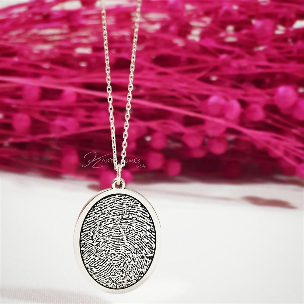 ÇERCEVELİ PARMAK İZİ GÜMÜŞ KOLYE