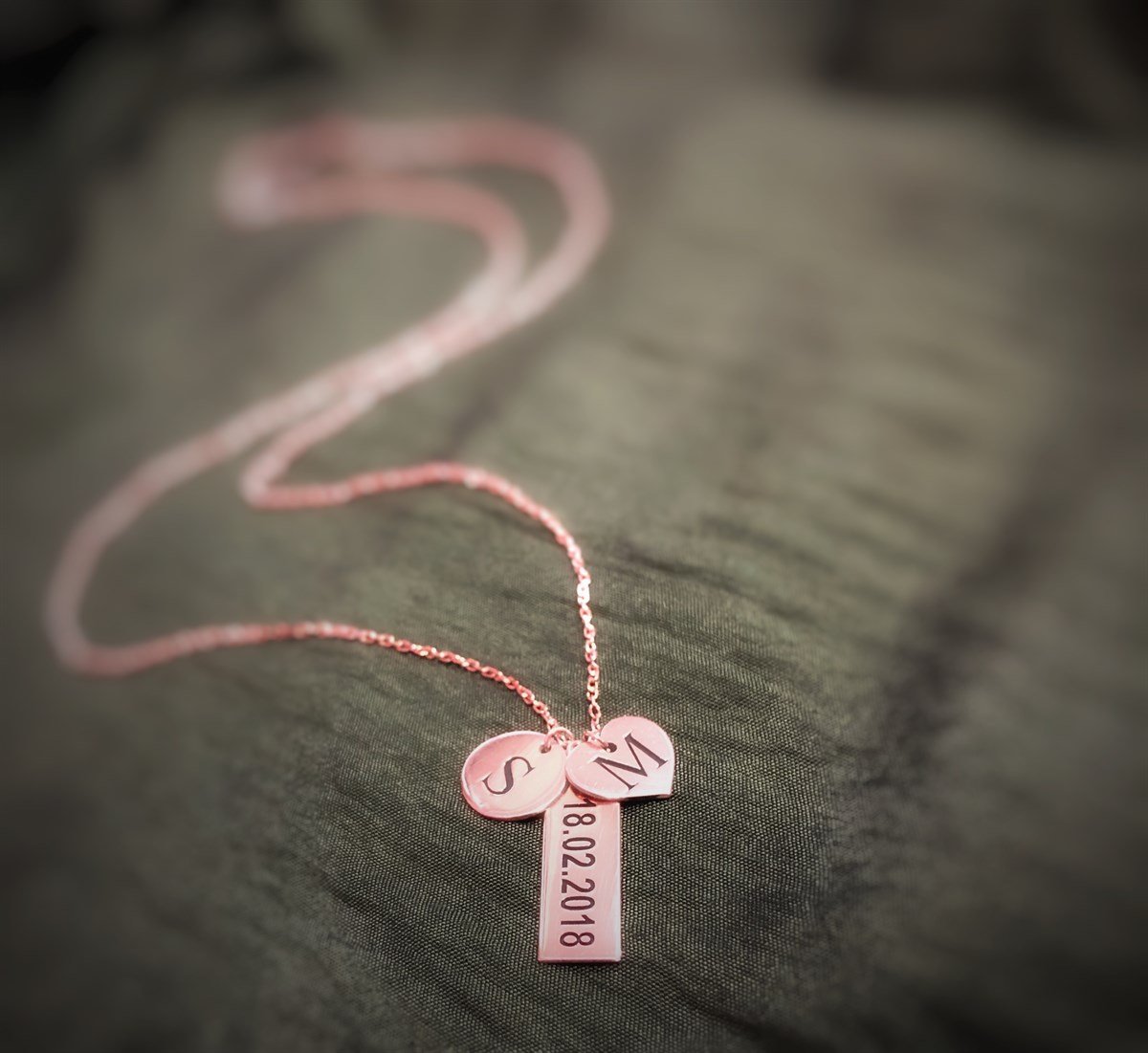 Çoklu Plaka Kalp Gümüş Kolye