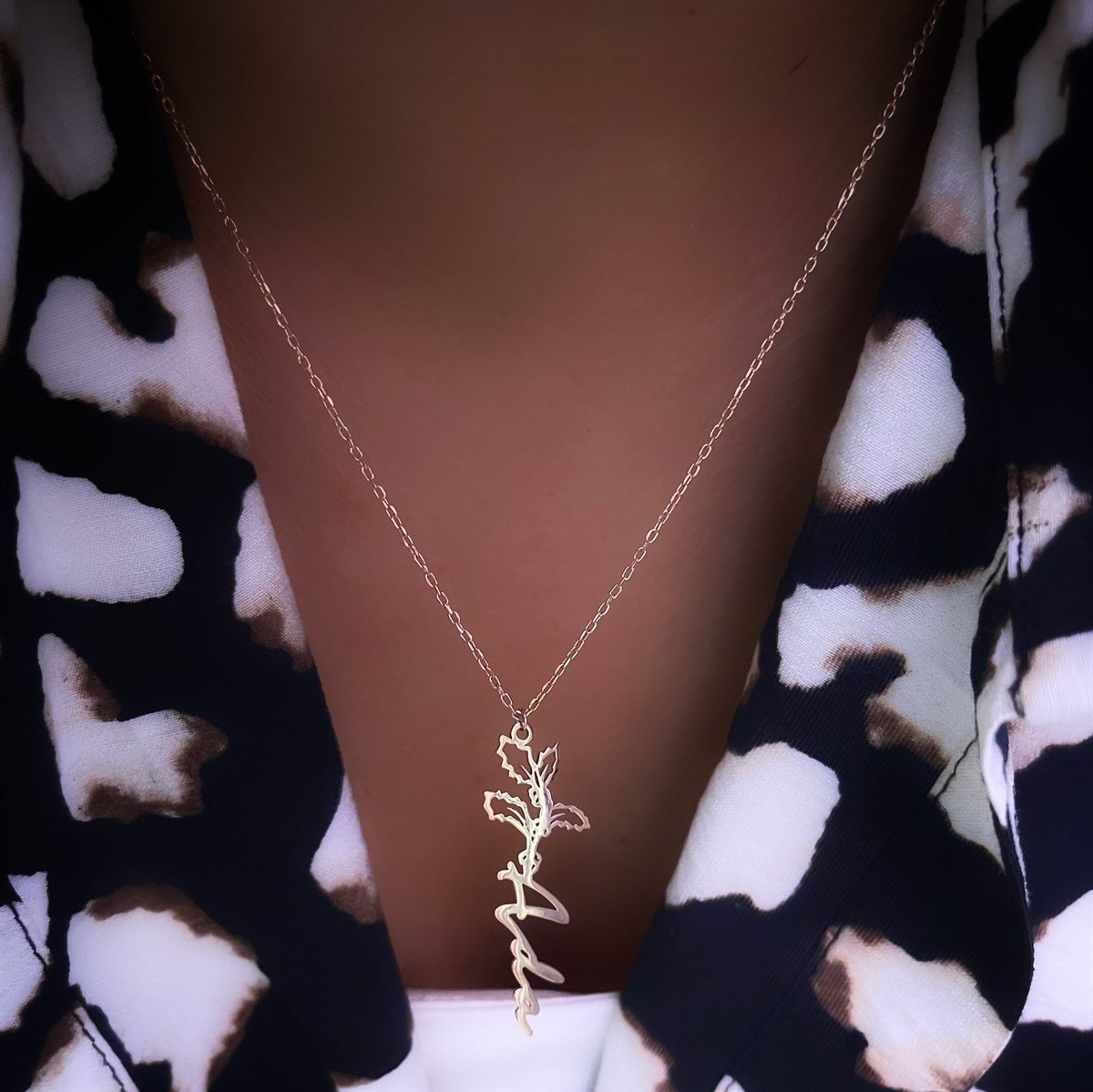 Doğum Çiçeği İsim Gümüş Kolye