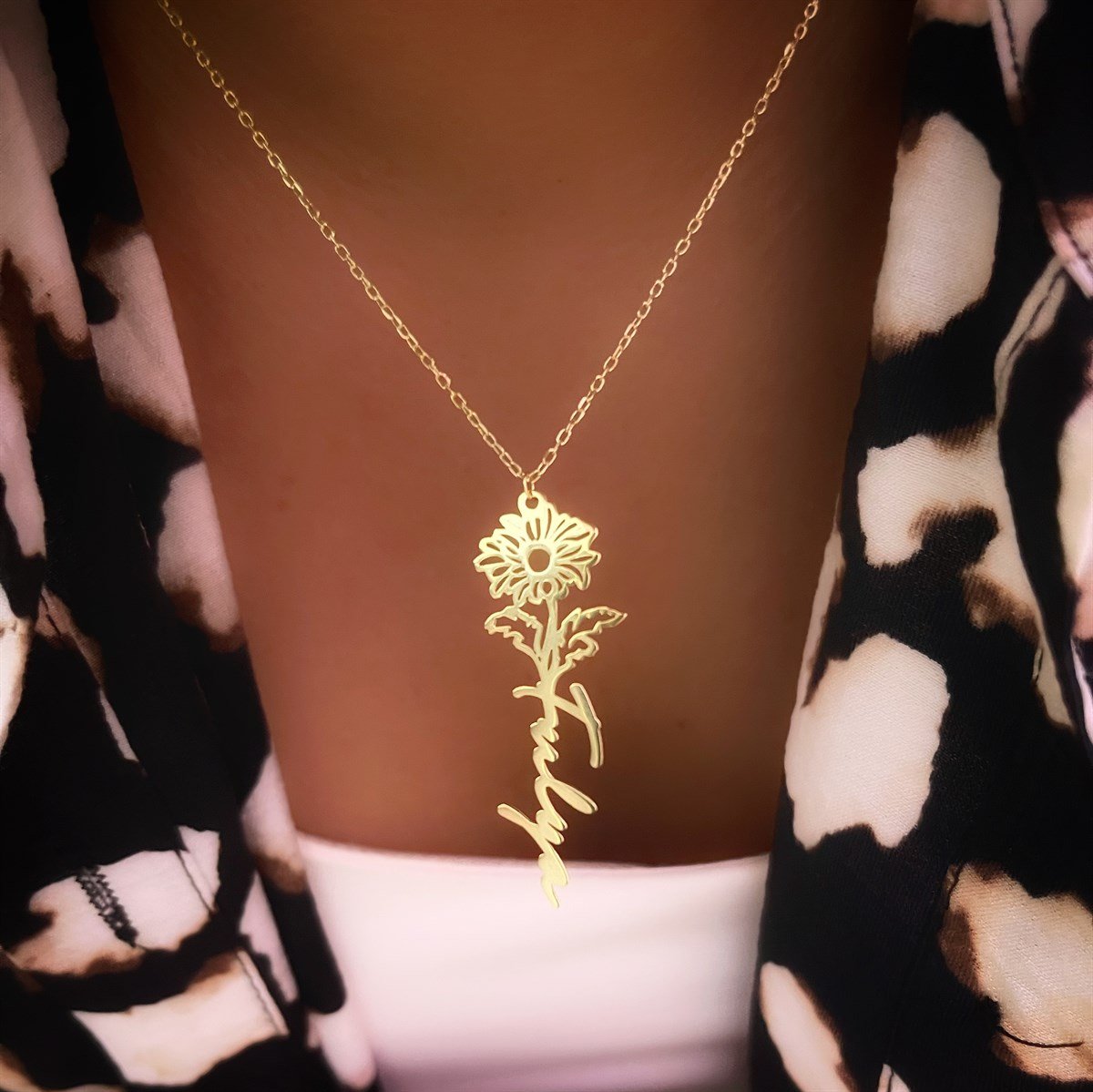 Doğum Çiçeği İsim Gümüş Kolye