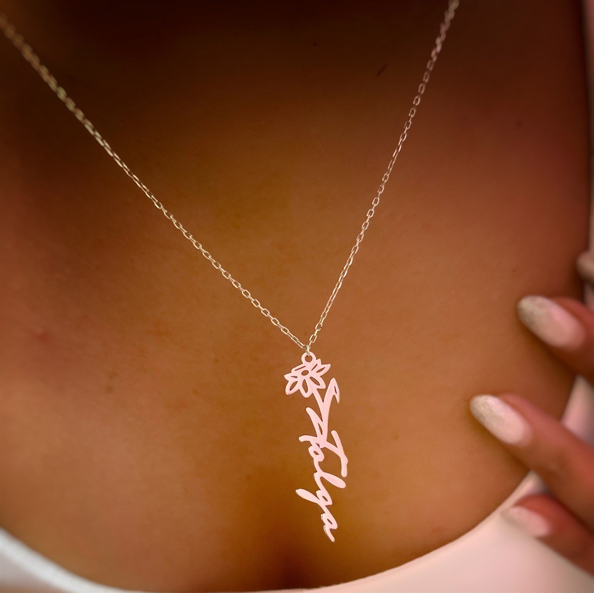 Doğum Çiçeği İsim Gümüş Kolye