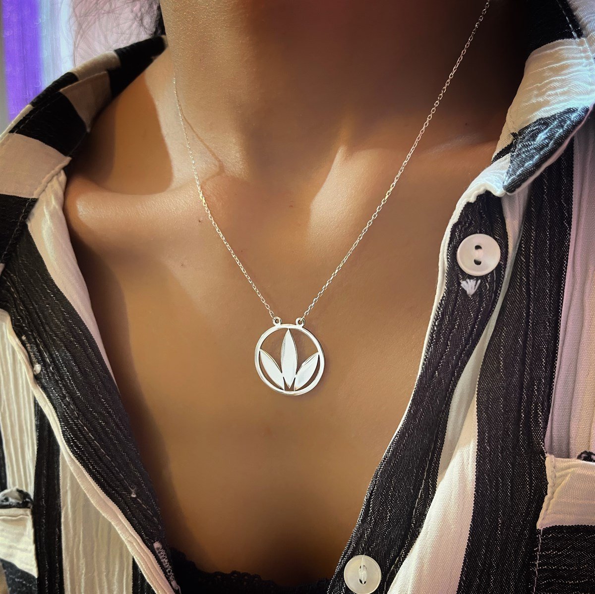 Herbalife Nutrition Gümüş Kolye