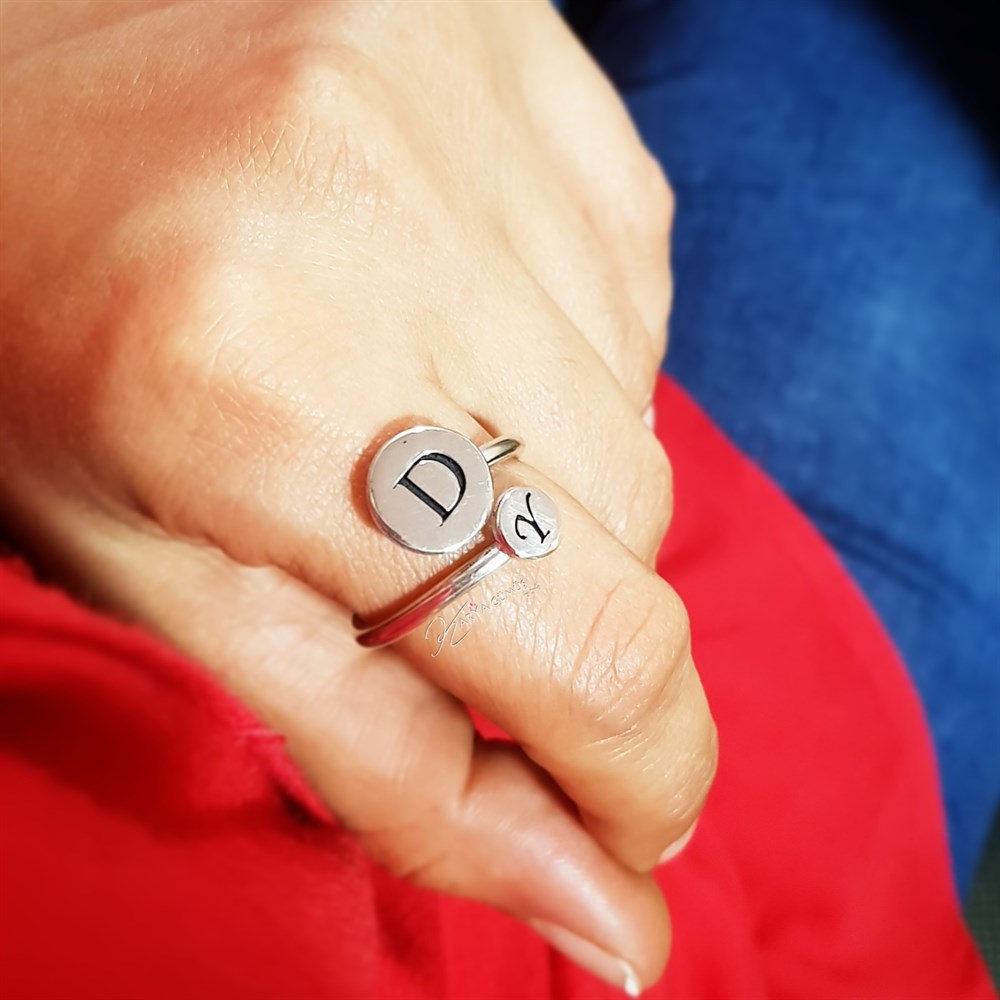 İkili Çember Sarmal Harfli Gümüş Yüzük