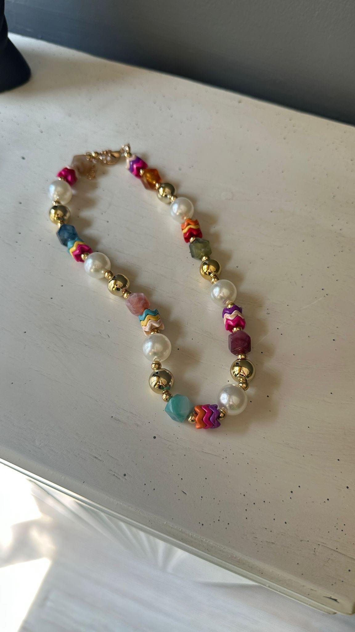 İnci ve Topçuk Detay Renkli ByFuly Kolye