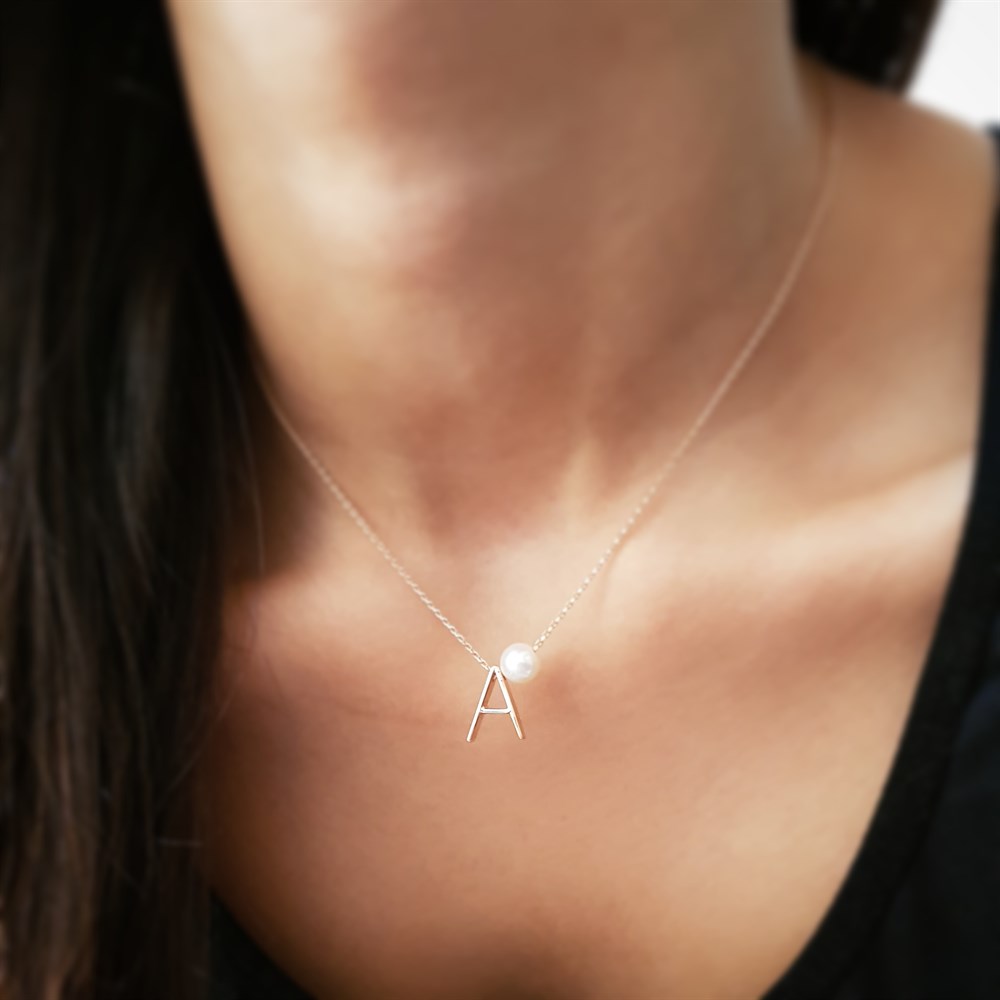 İNCİLİ HARF GÜMÜŞ KOLYE