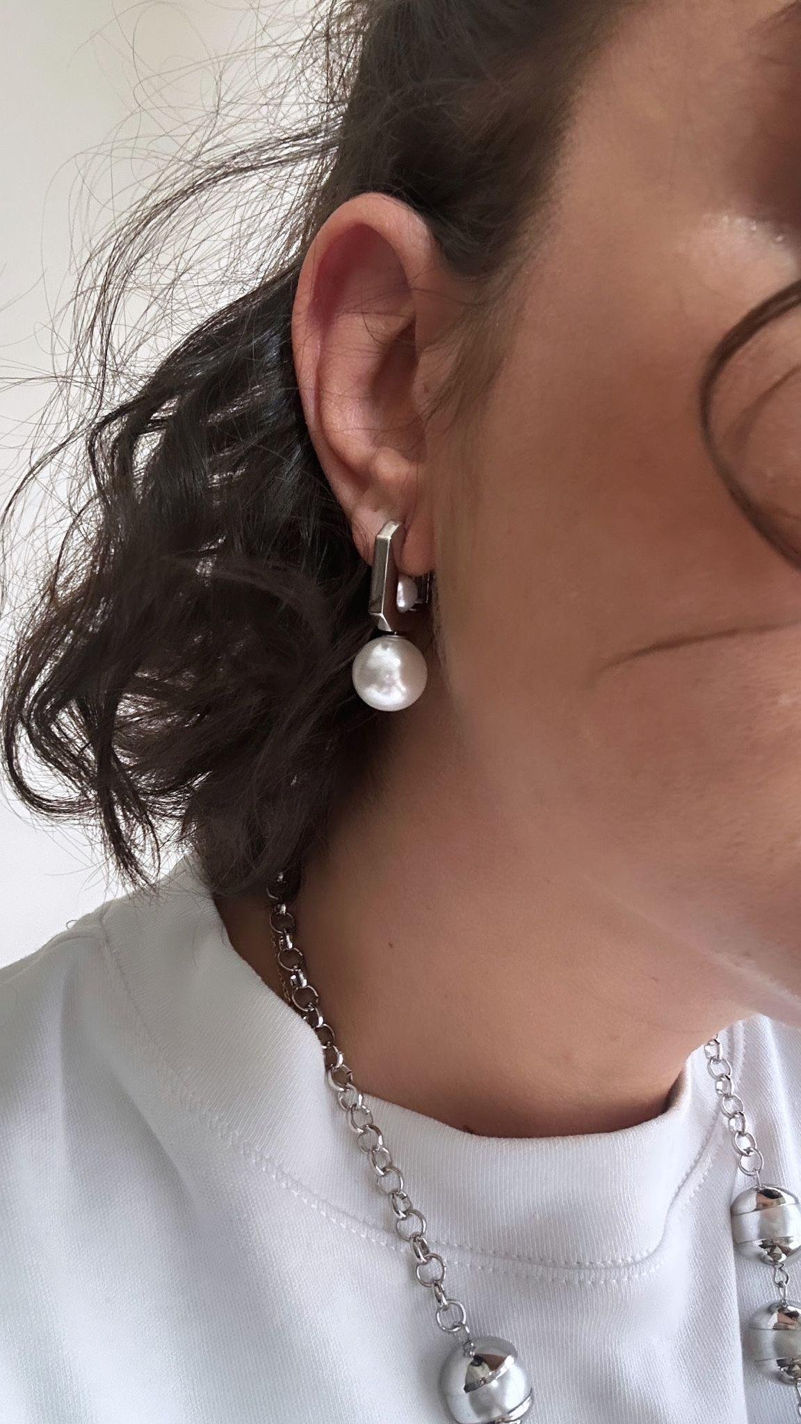 İncili Kare Halka Küpe