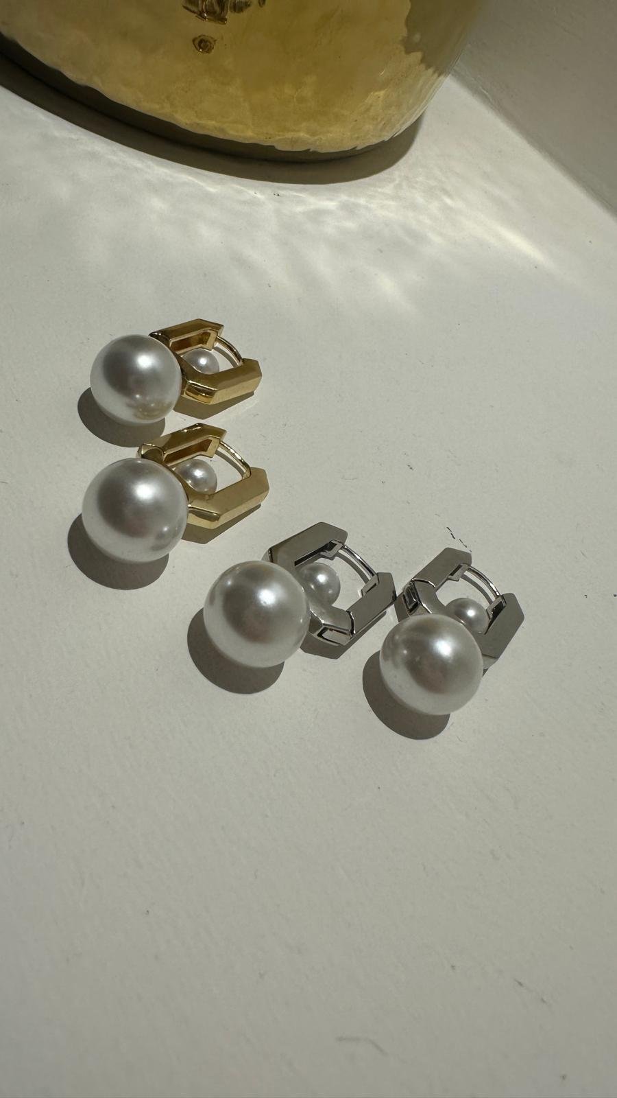 İncili Kare Halka Küpe