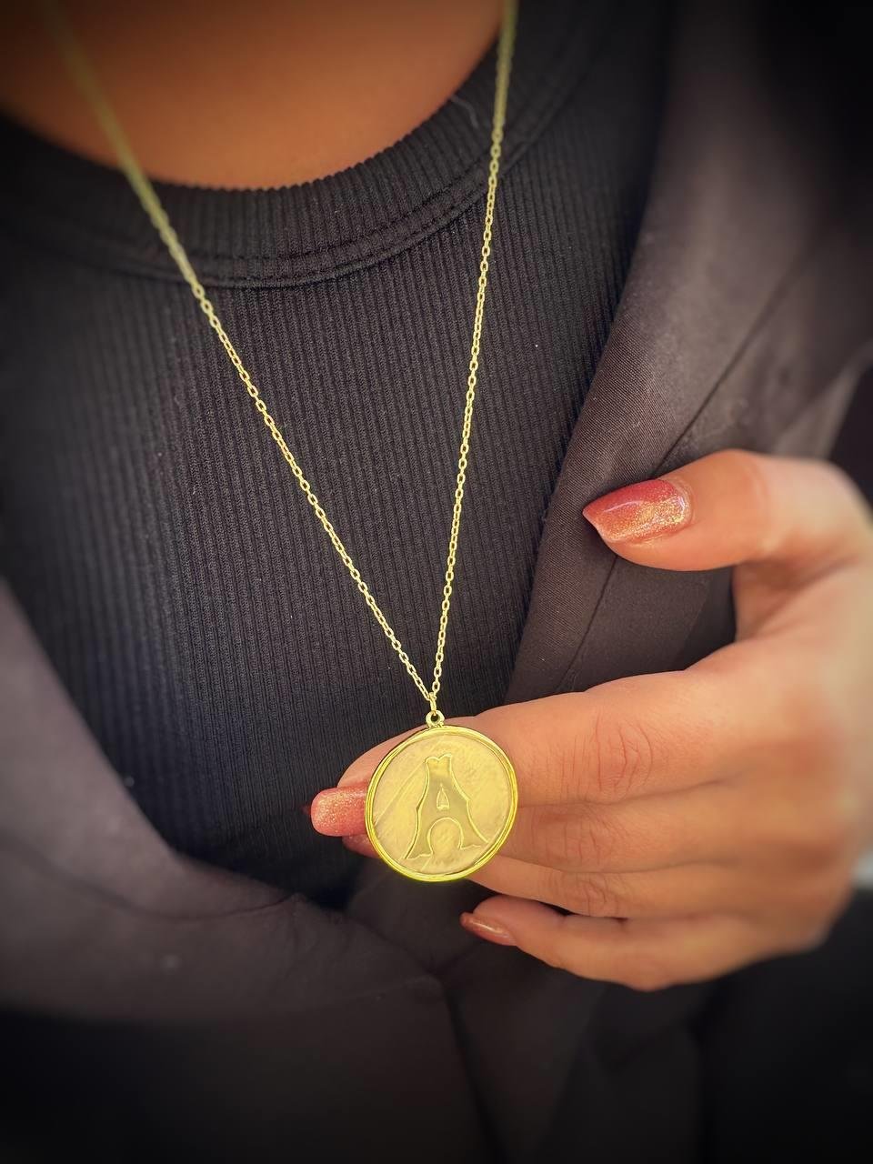 Kabartmalı Harf Plaka Gümüş Kolye