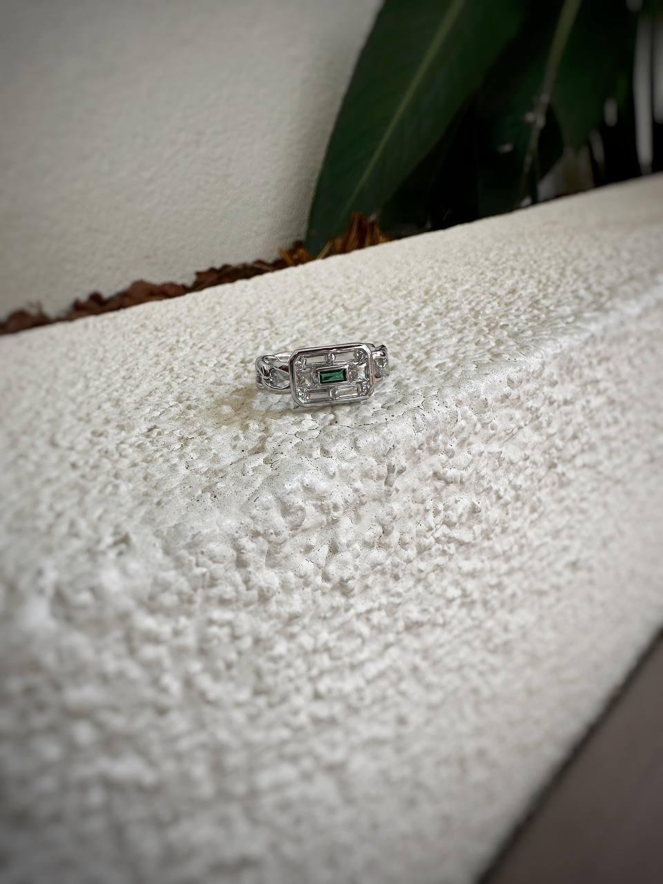 Kare Baget Taş Detay Yüzük