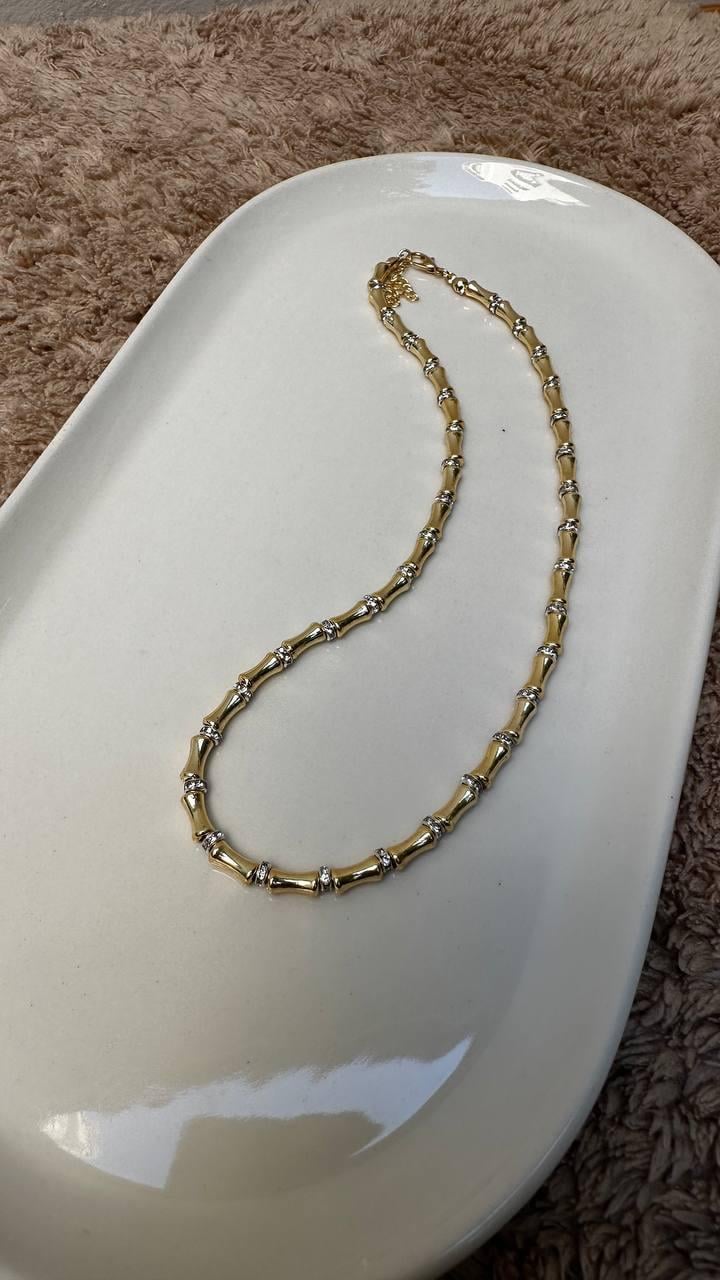 Kemik Detay Zirkon Taşlı Kolye