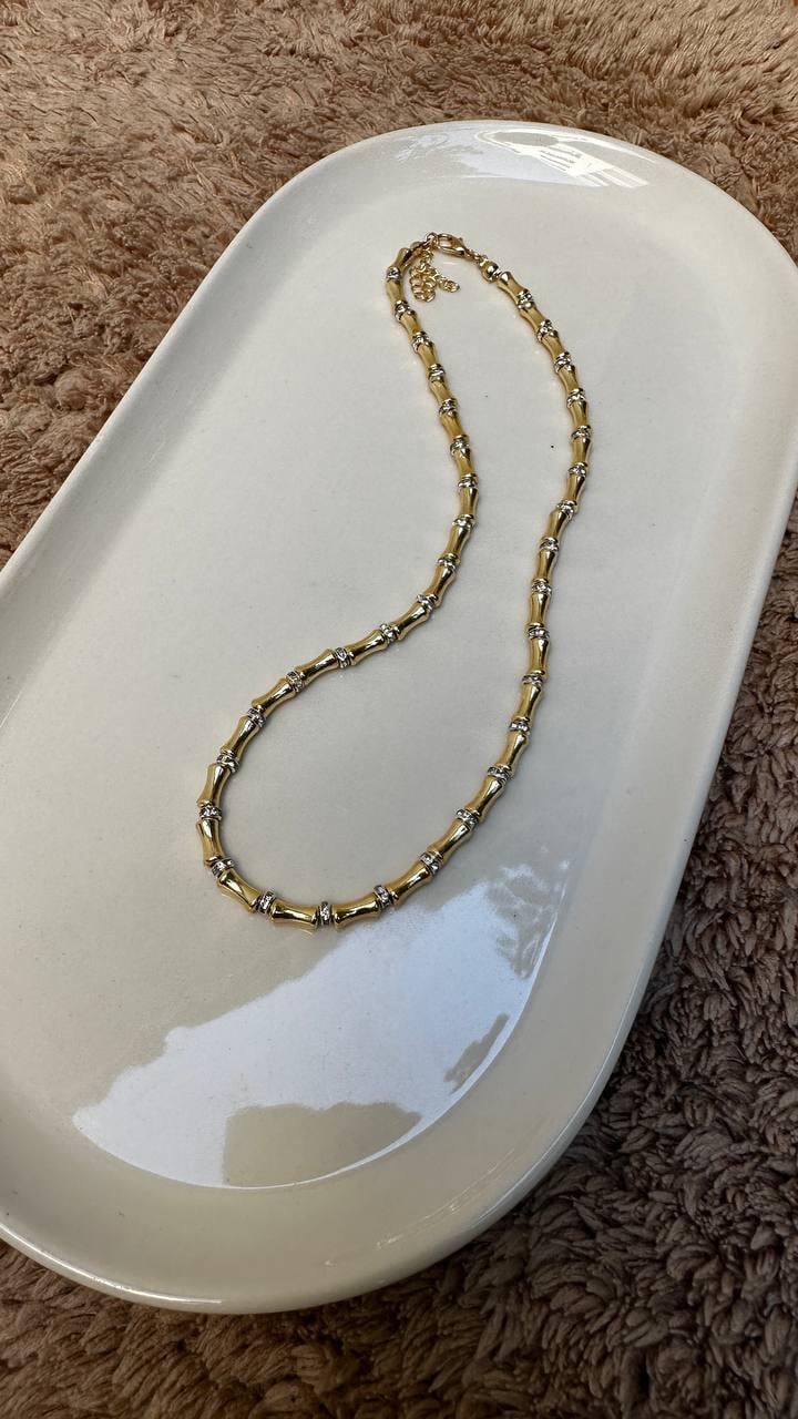 Kemik Detay Zirkon Taşlı Kolye