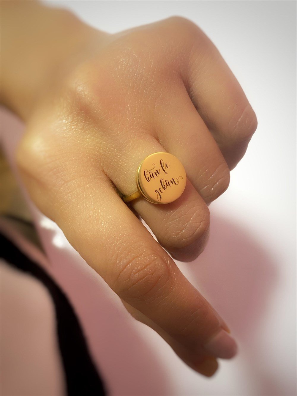 Kün Fe Yekün Plaka Yüzük