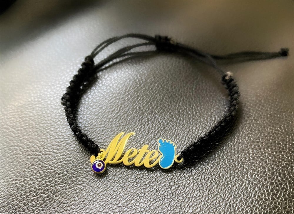 Mavi Mineli Ayak Figürlü Nazar Boncuklu İsim Gümüş Bileklik