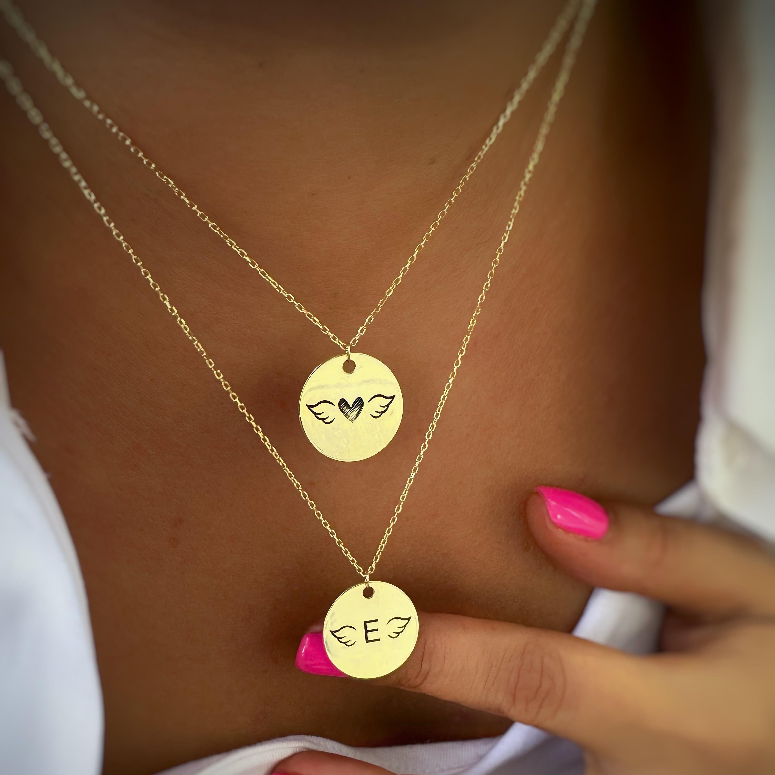 Melek Kanadı Detay Harf Plaka Gümüş Kolye