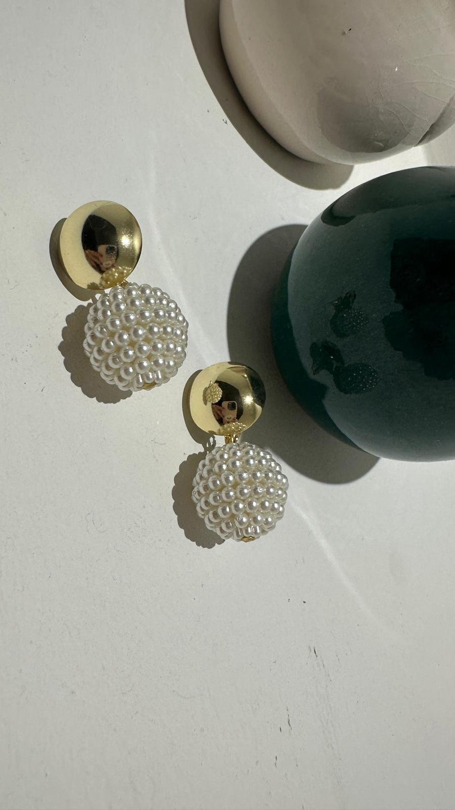 Mini İnci Detay İri Topçuk Küpe