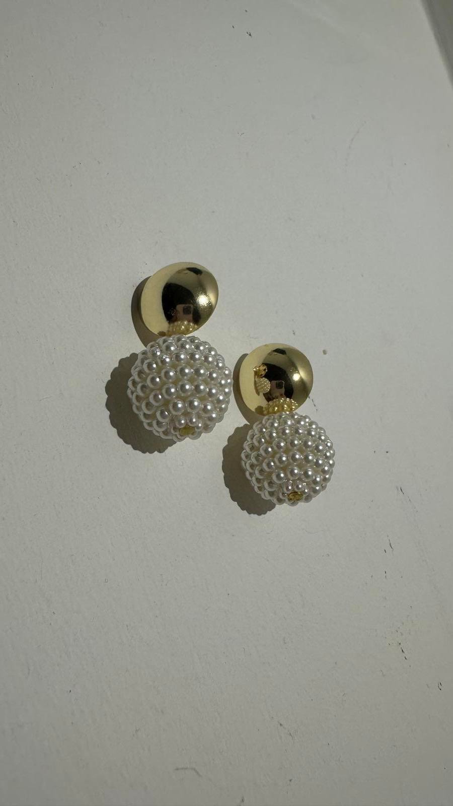 Mini İnci Detay İri Topçuk Küpe