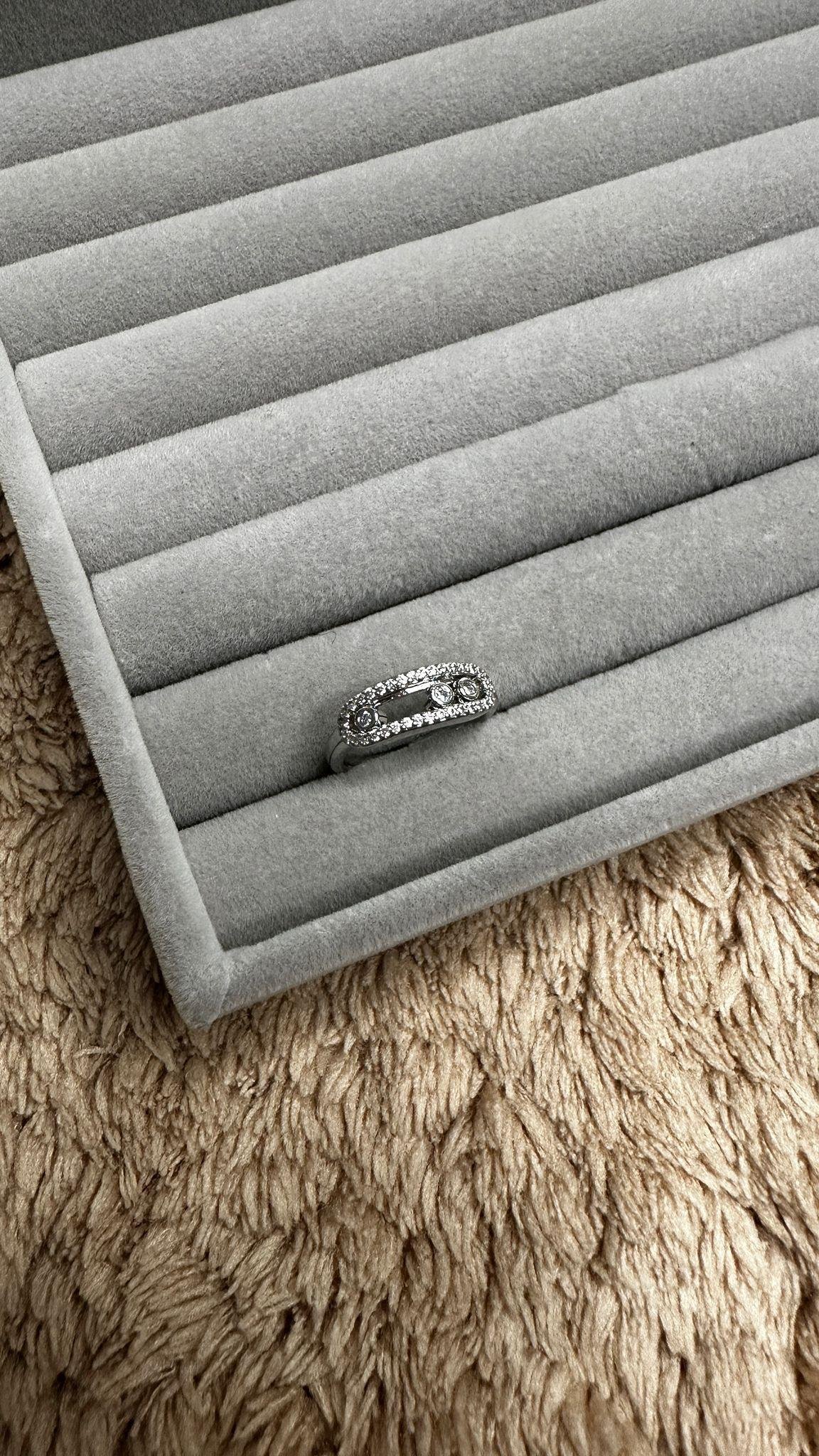 Nokta Zirkon Taşlı Orjinal Marka Yüzük