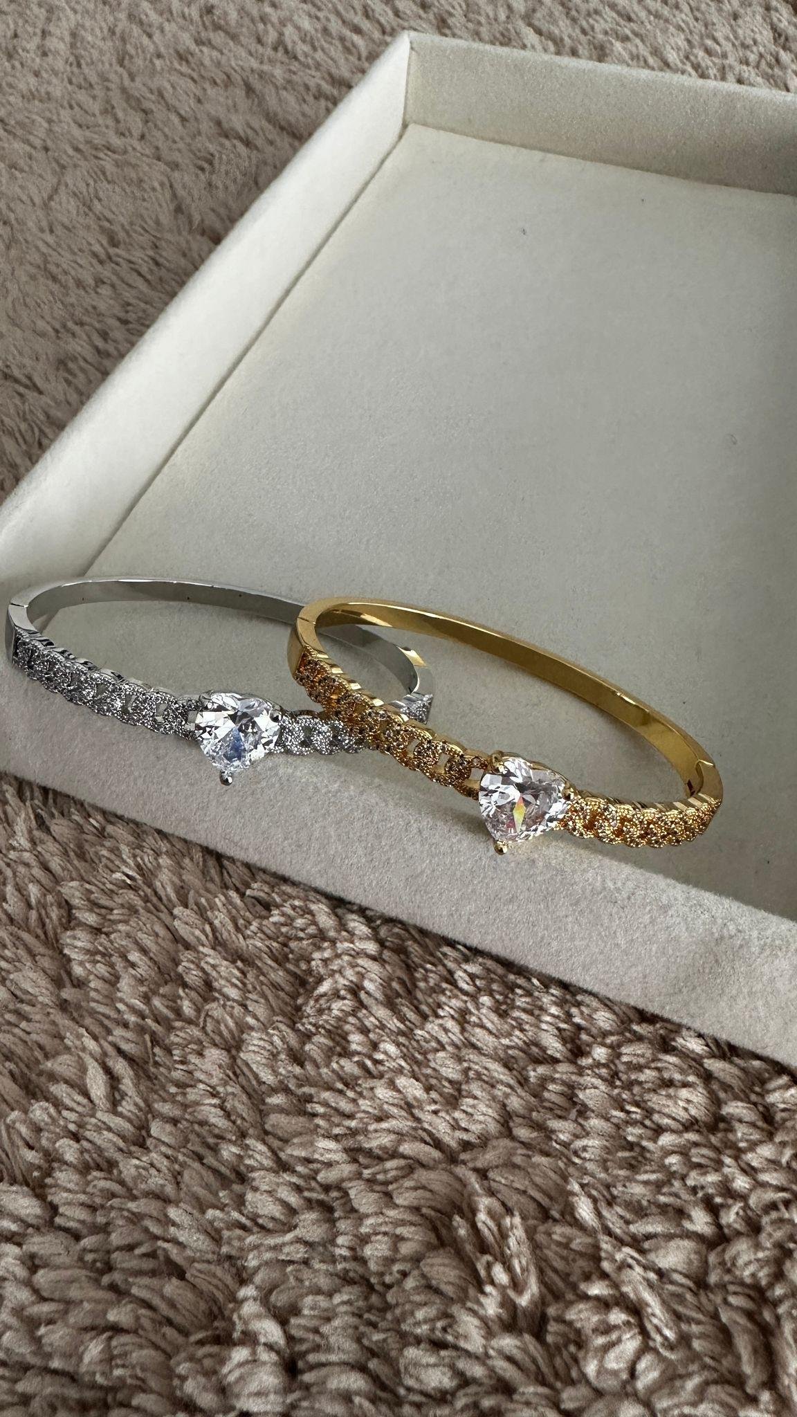 Ortası Kalp Tektaş Kelepçe Bileklik