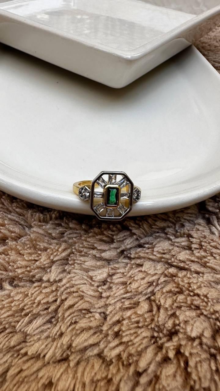 Pembe - Yeşil Baget Taşlı Altıgen Yüzük 