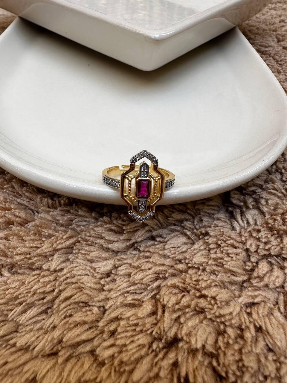 Pembe - Yeşil Baget Taşlı Otantik Yüzük