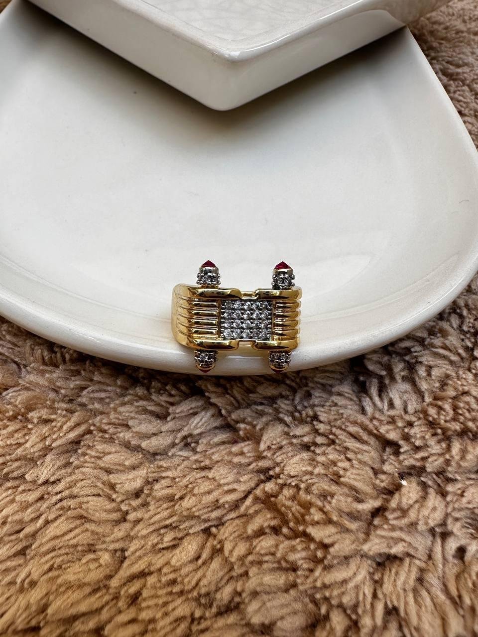 Pembe Zirkon Taş Detay Taşlı Şövalye Yüzük