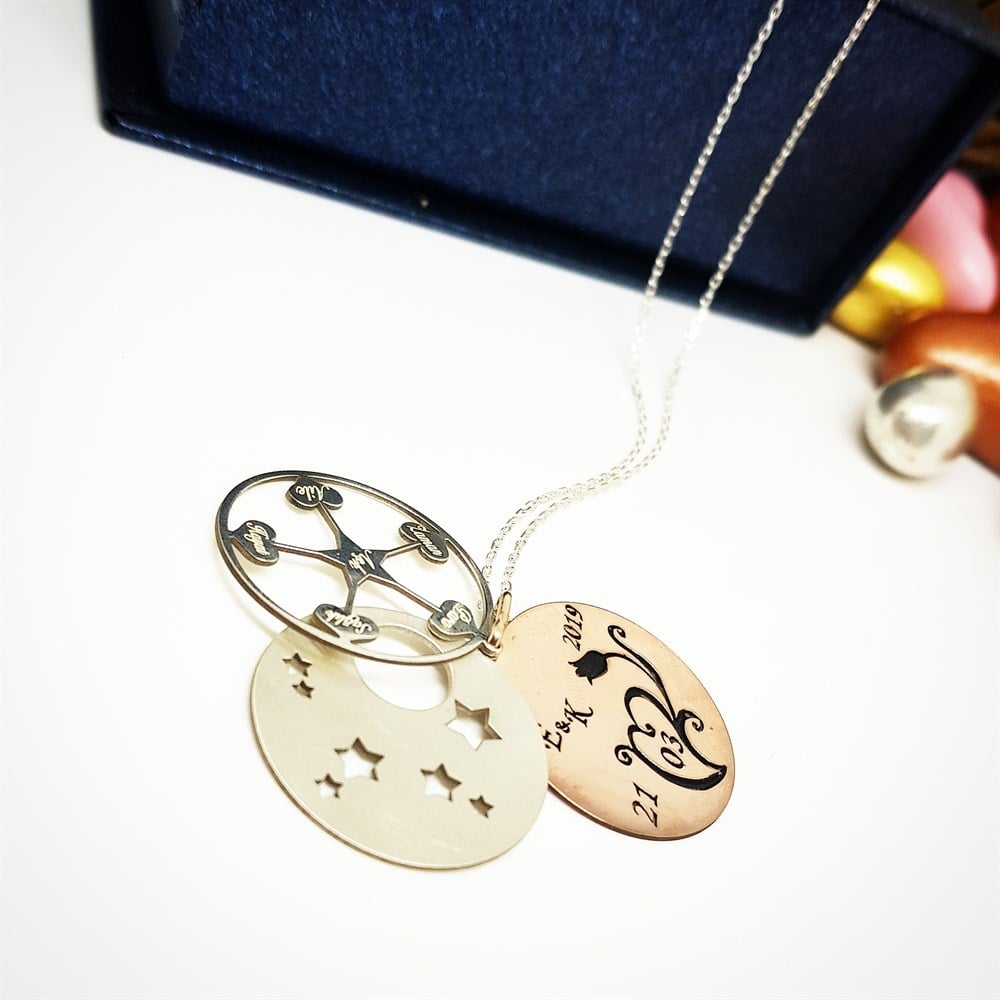 TASARIM ÇOKLU PLAKA HARF TARİH GÜMÜŞ KOLYE