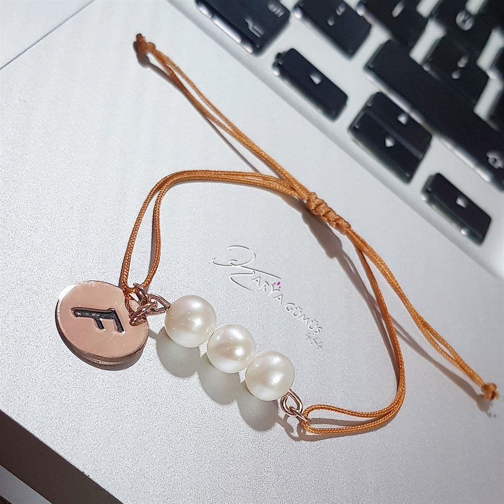 Tasarım İnci Plaka Harf Gümüş Bileklik