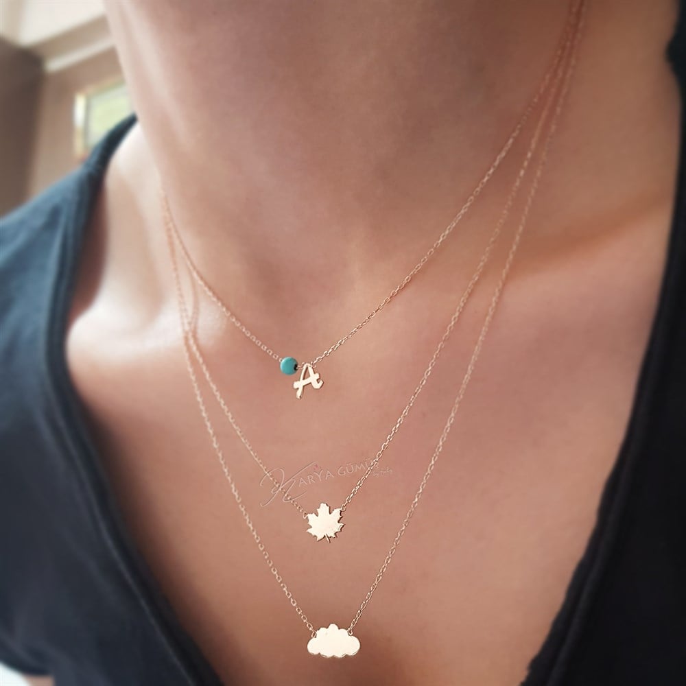Turkuaz Boncuklu Harf Çınar Yapraklı Bulutlu Gümüş Kolye