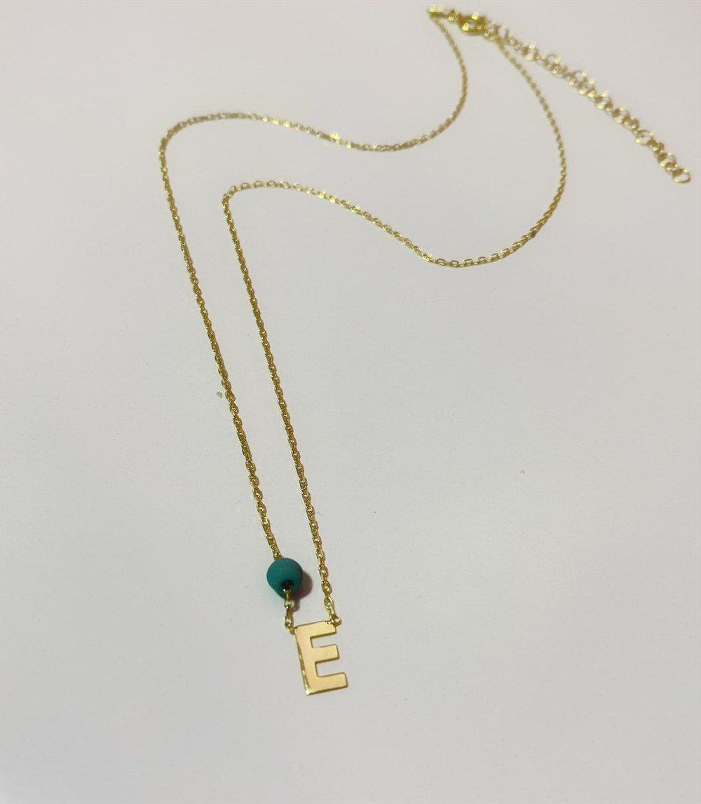 Turkuaz Taşlı Minik Harf Gümüş Kolye