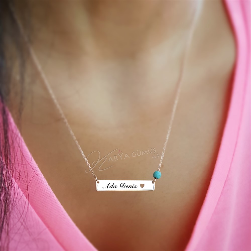 Turkuaz Taşlı Yeni Yatay İsimli Çubuk Gümüş Kolye
