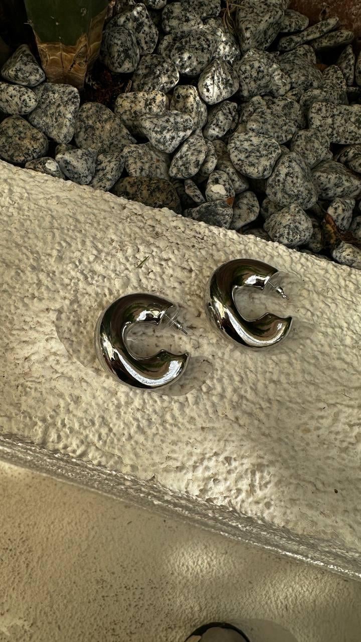 VİP Özel Seri Asimetrik Yarım Halka Çelik Küpe