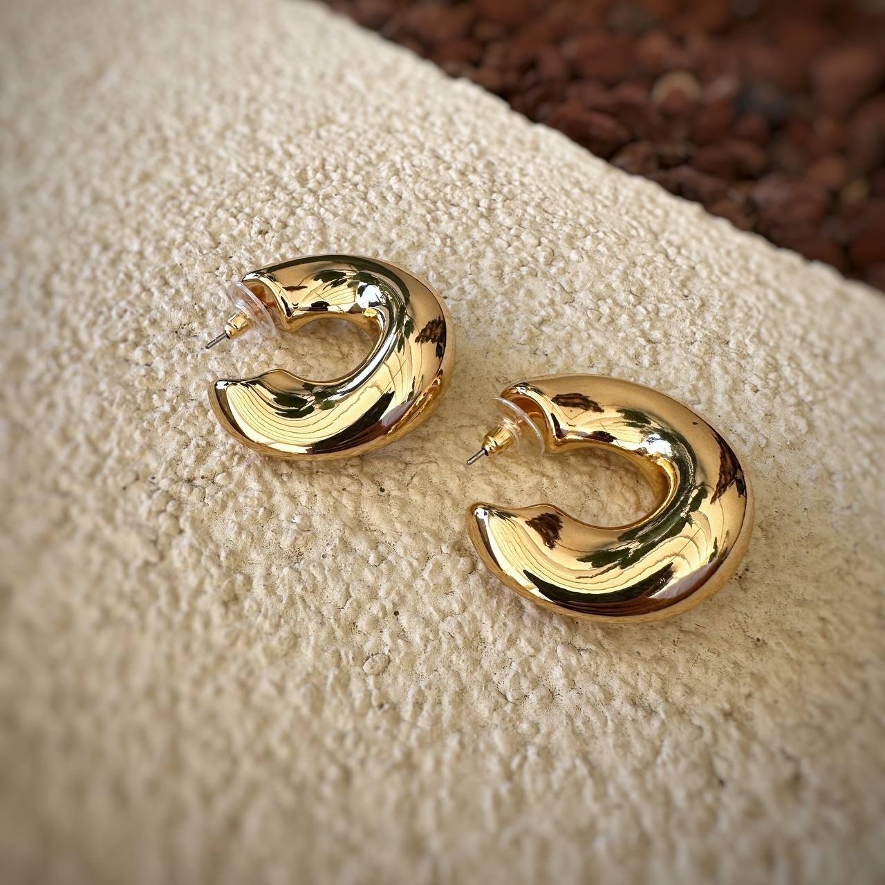 VİP Özel Seri Asimetrik Yarım Halka Çelik Küpe