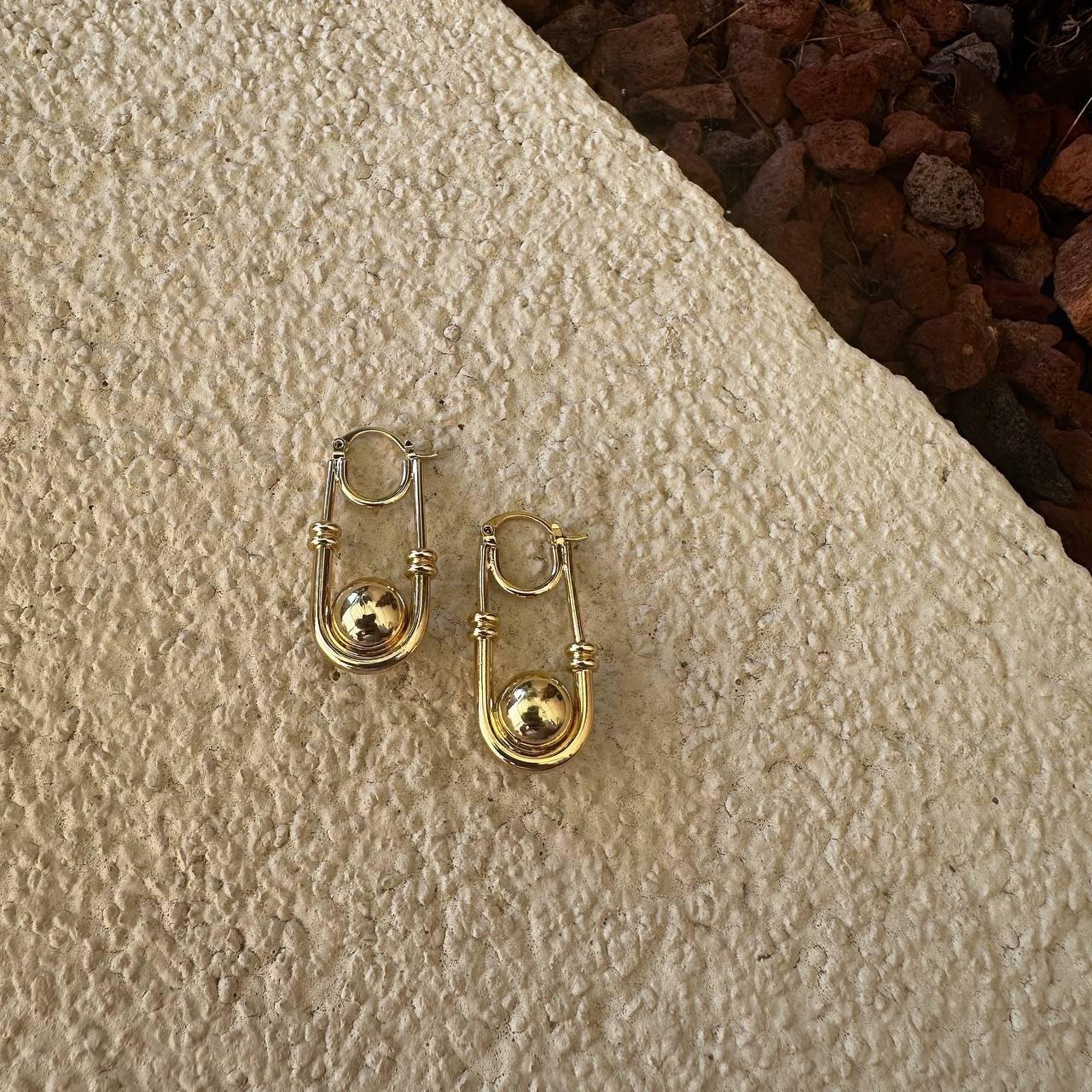 VİP Özel Seri Oval Top Detay Çelik Küpe