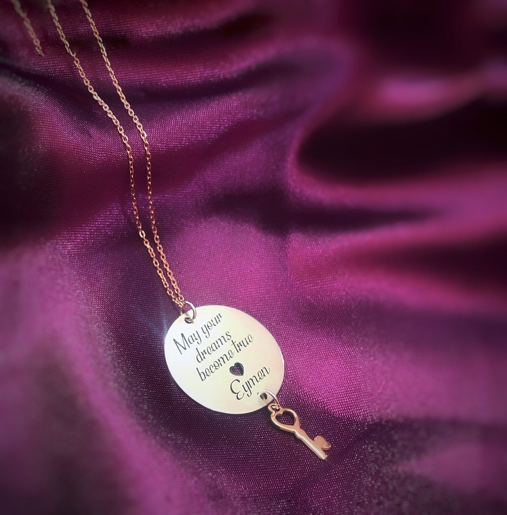 Yeni Tasarım Anahtar Figürlü İsim Gümüş Kolye