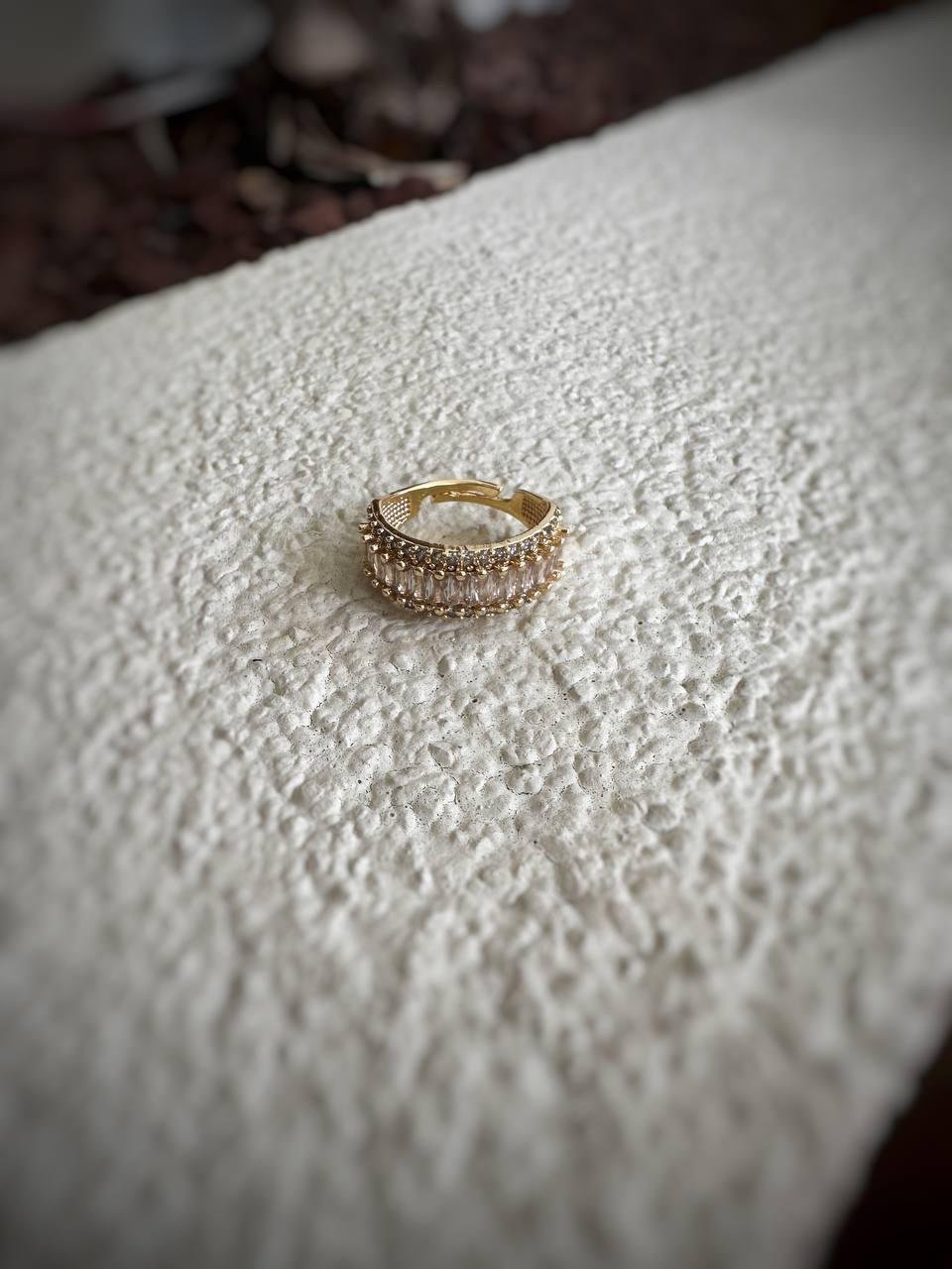 Zirkon Baget Sıra Taş Yüzük