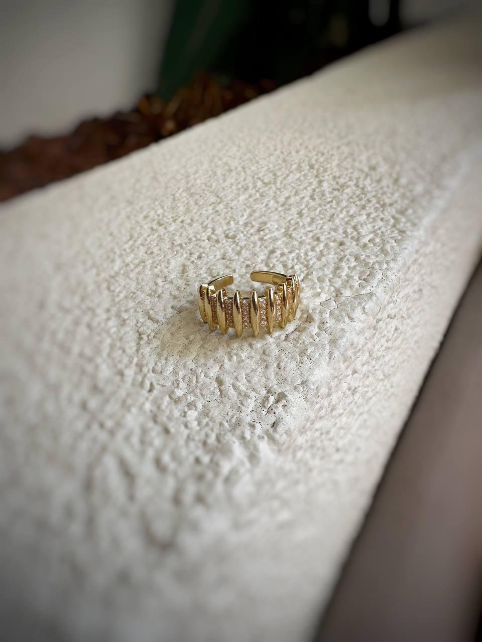 Zirkon Taş Detay Asimetrik Yüzük