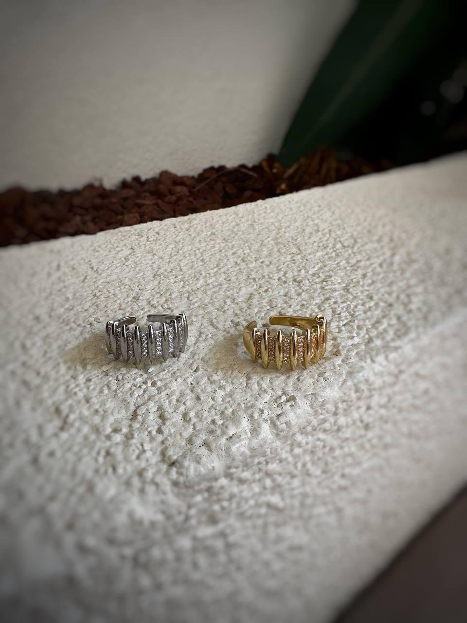 Zirkon Taş Detay Asimetrik Yüzük