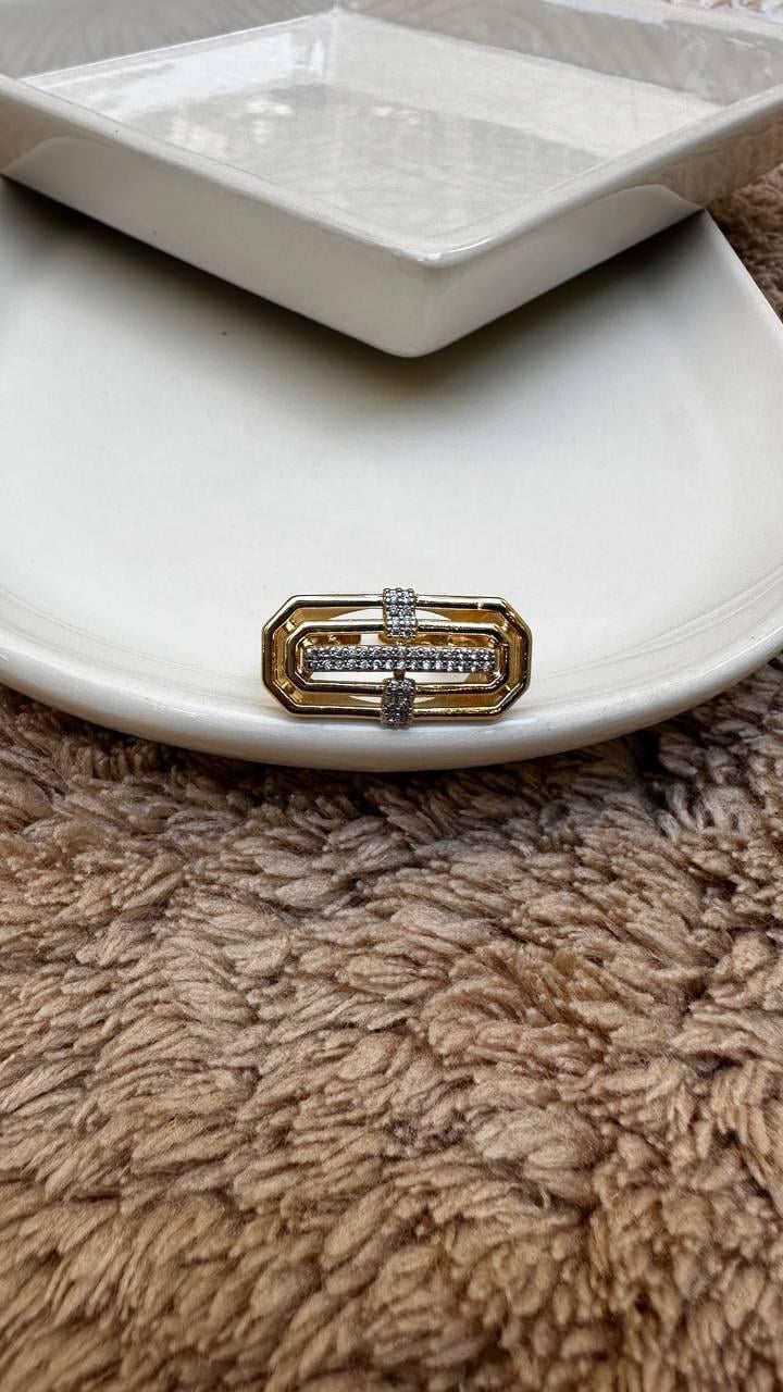 Zirkon Taş Detay Dikdörtgen Yüzük